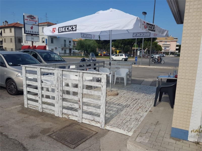 Mobili in legno per attività - gazebo